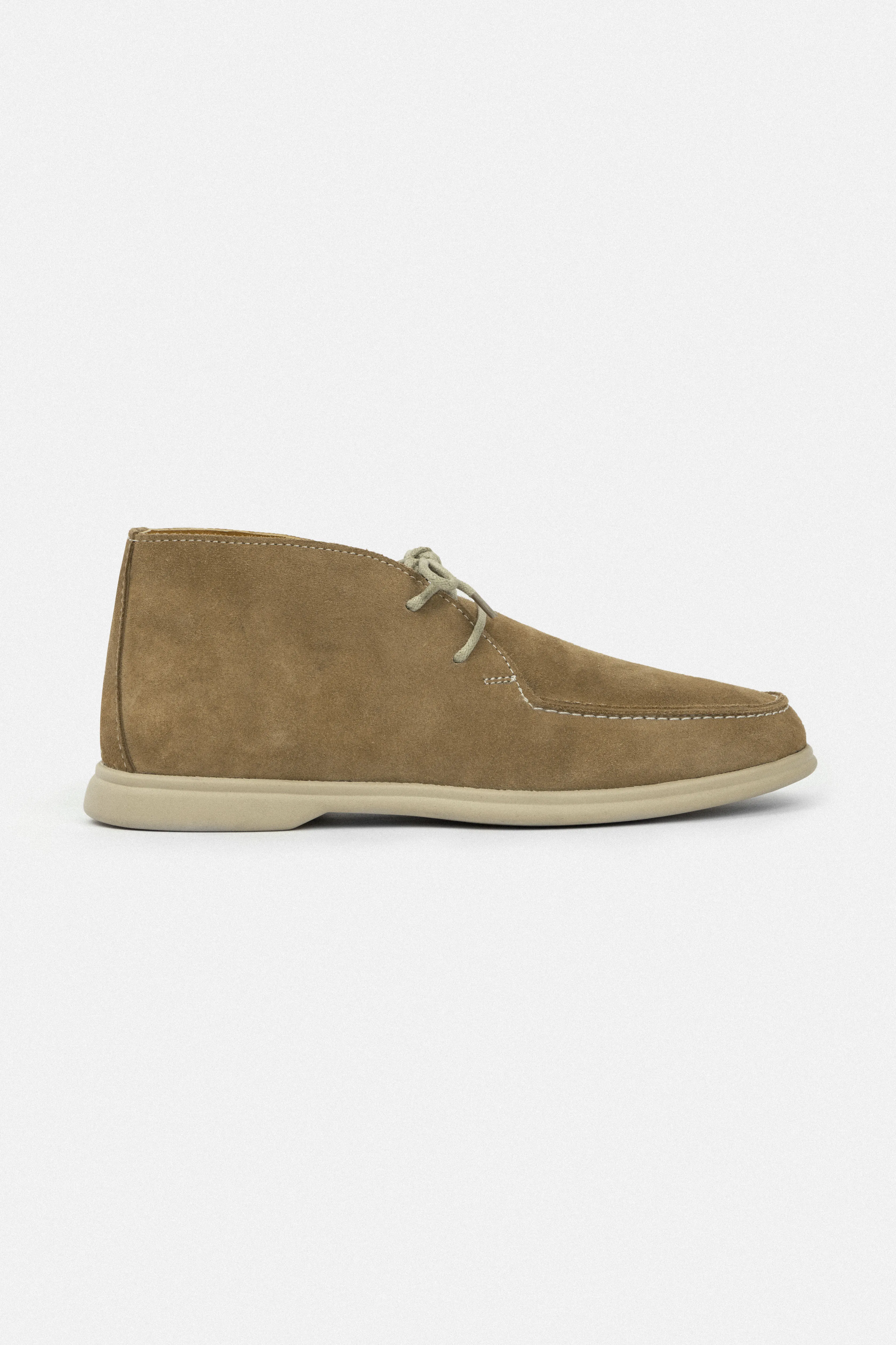 Coyote Beige Chamois Chukka Boot