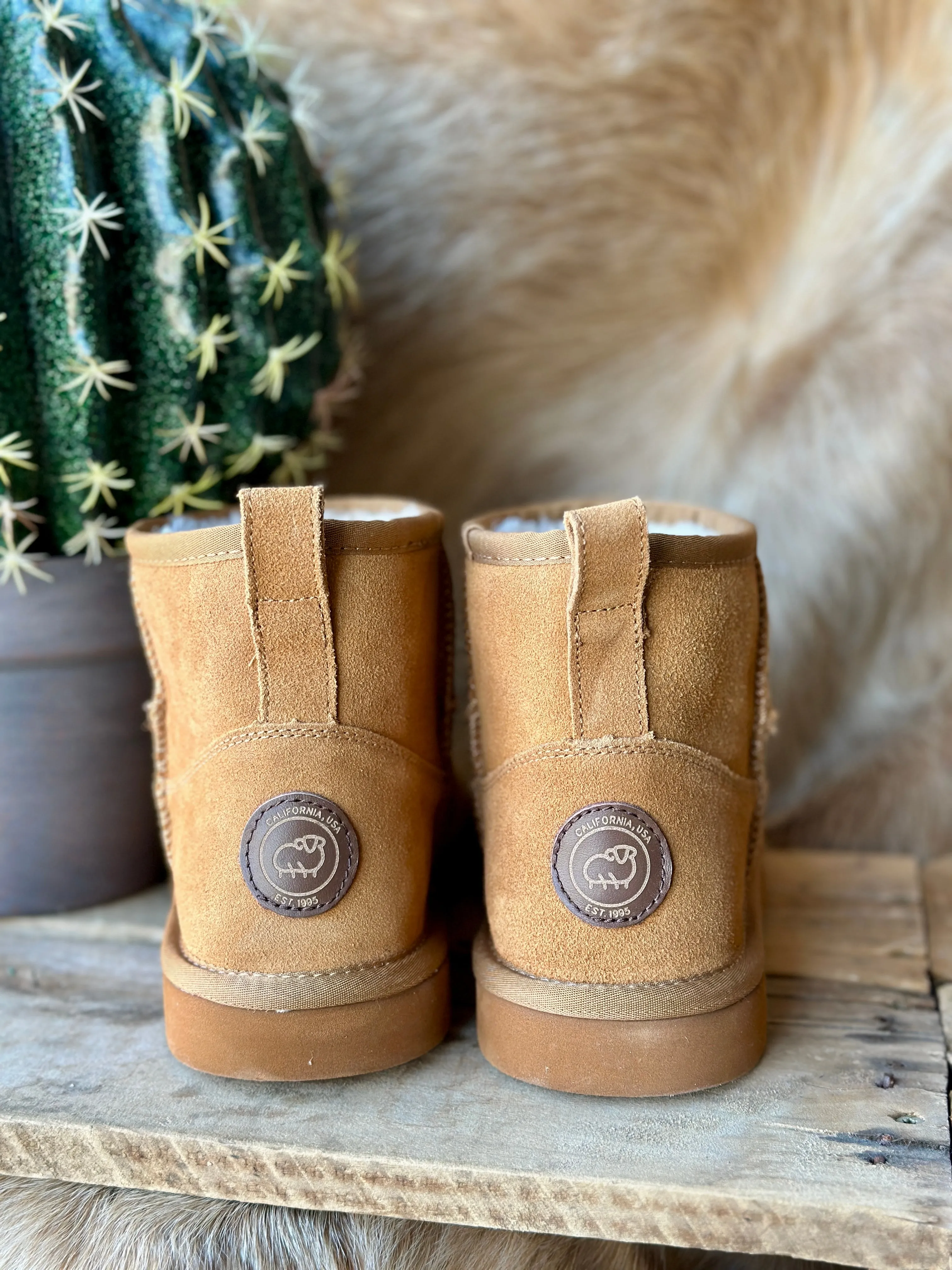 Lamo Kora Moccasin Mini Boots [Chestnut] ✙ON SALE NOW✙