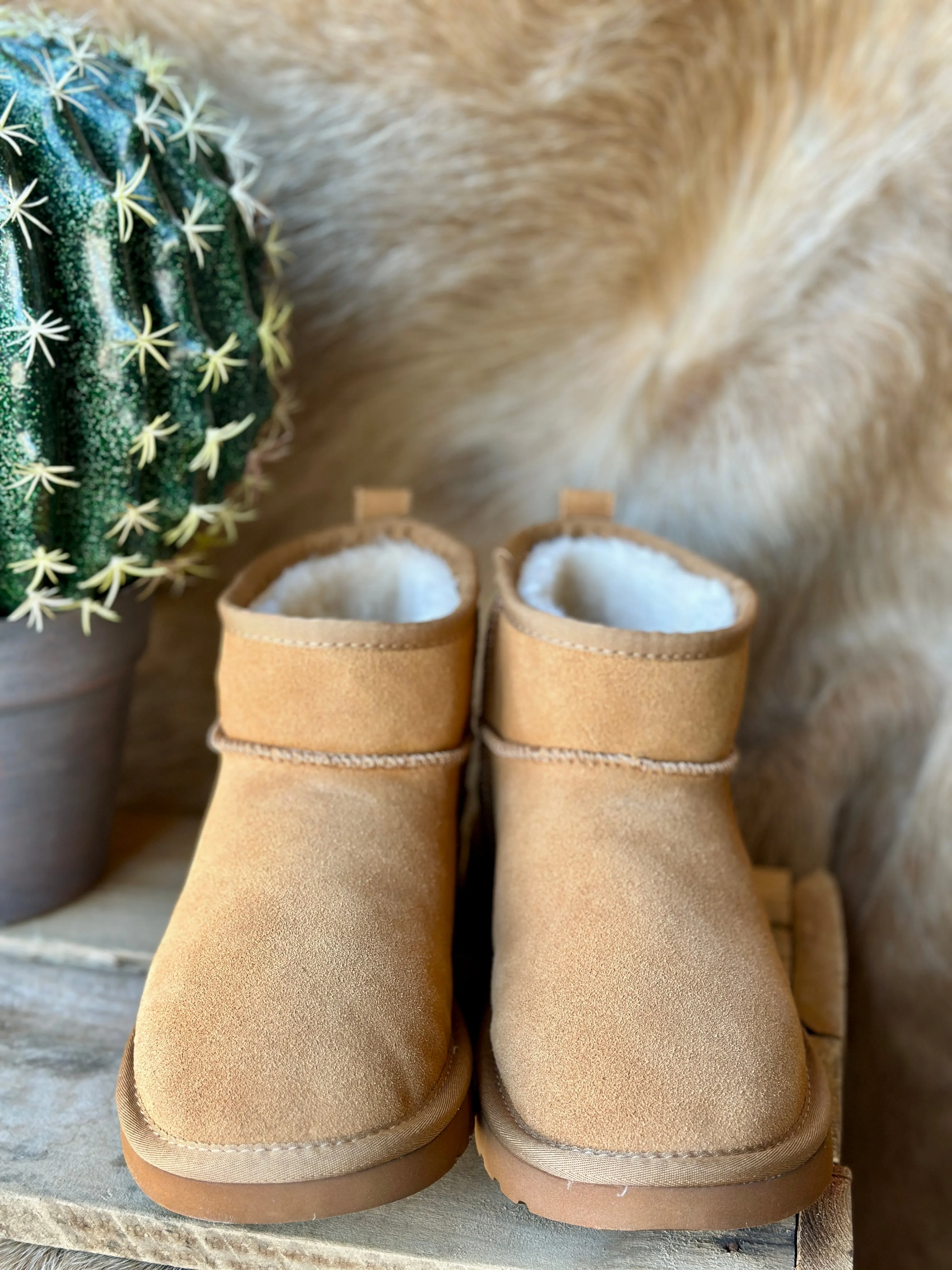 Lamo Kora Moccasin Mini Boots [Chestnut] ✙ON SALE NOW✙