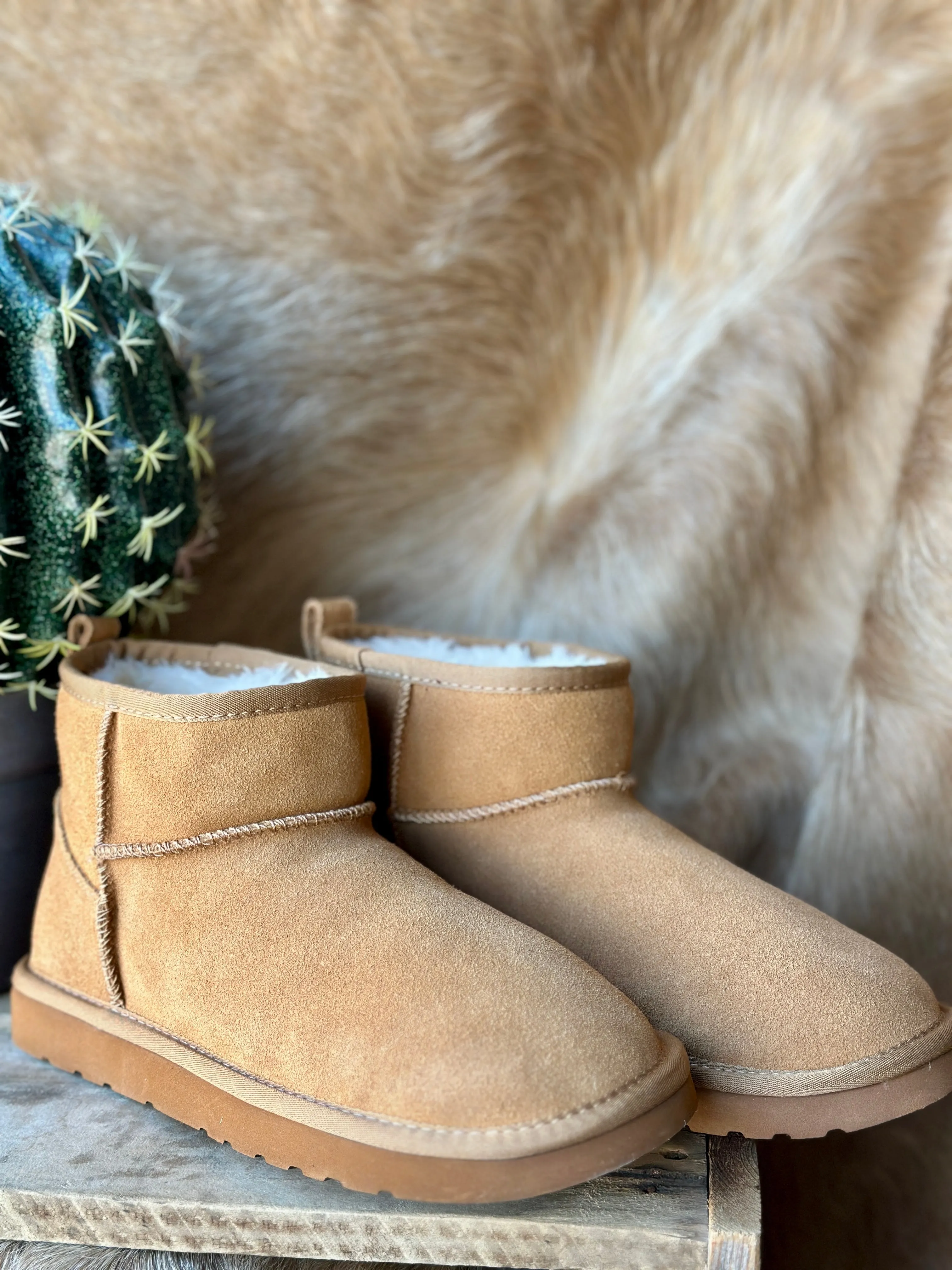 Lamo Kora Moccasin Mini Boots [Chestnut] ✙ON SALE NOW✙