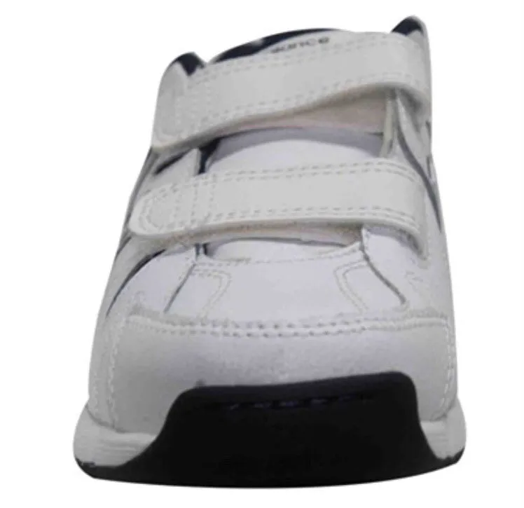 New Balance 625 junior cross trainers