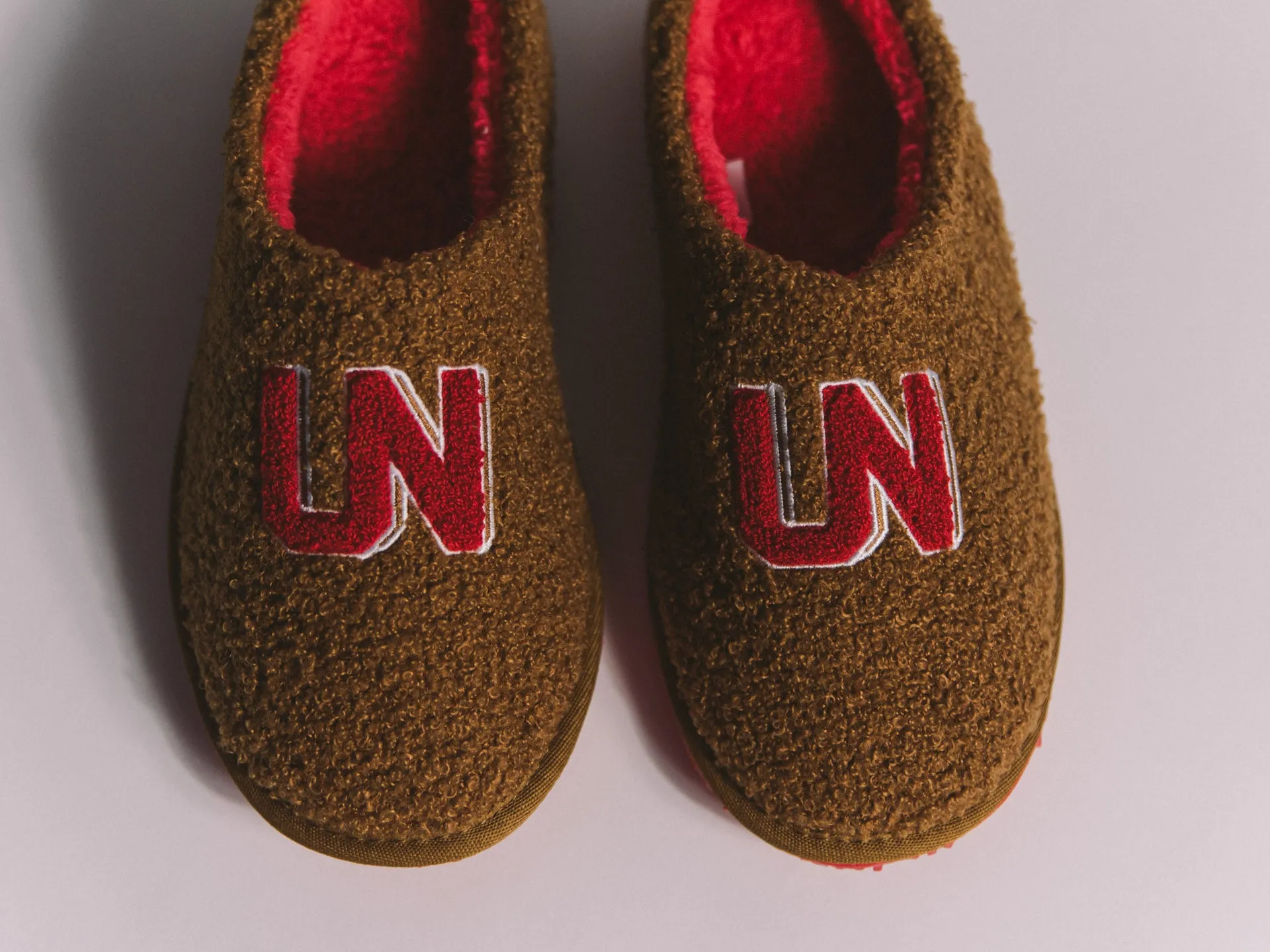 UNHEARDOF Core Logo Indoor House Slippers 'Cubby' OG $55.00